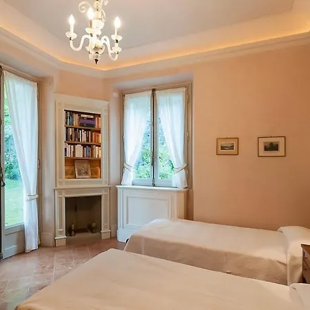 A Spectacular Located Next To The Romantic Clos De Mur * Blevio